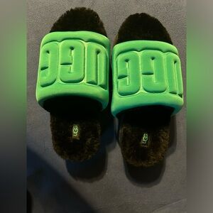 Uggs sandals. Green size 8 women with a platform and faux fur inside.